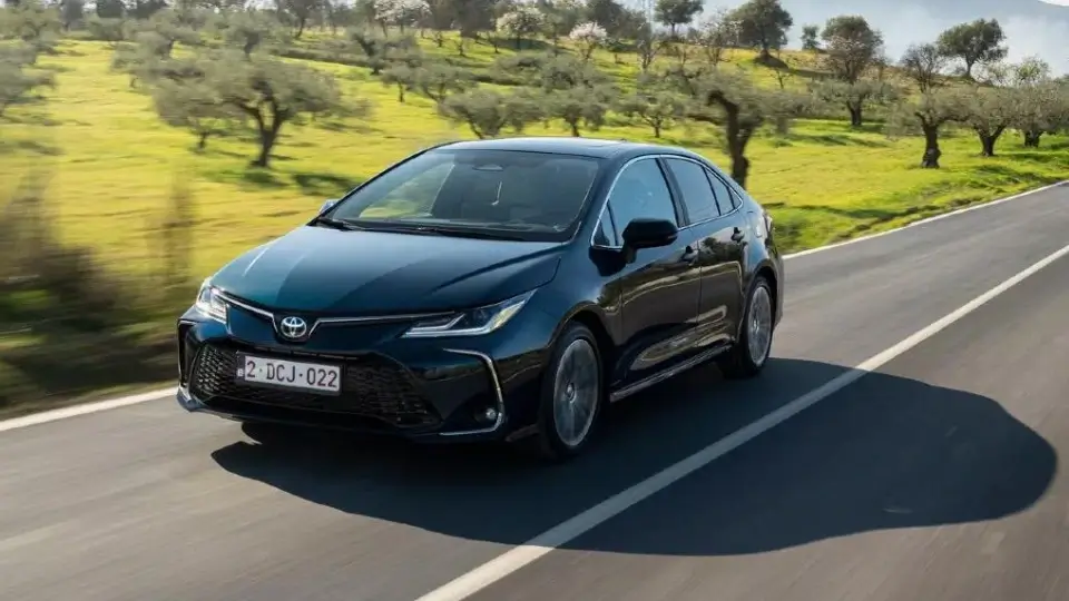 تصویر تویوتا کرولا توربو