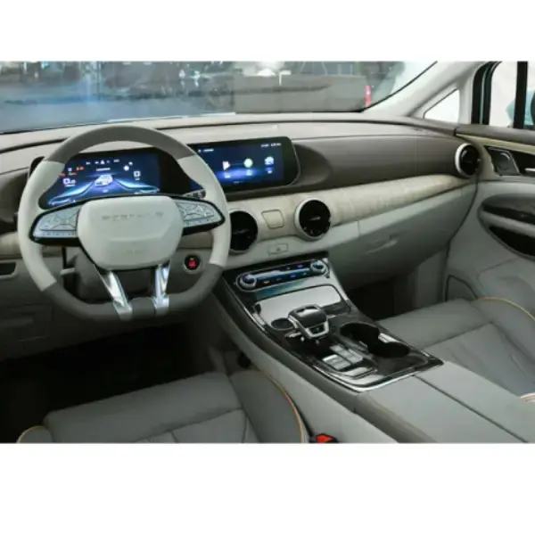 مینی ون اف ام سی سوبا FMC M4